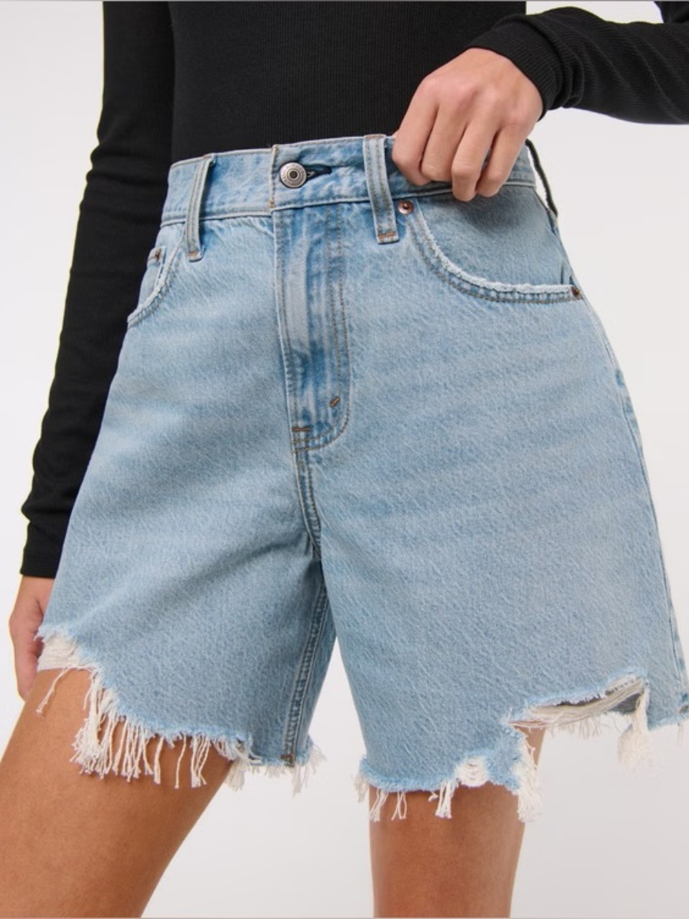 Abercrombie & Fitch The Loose Short High Rise Jean Shorts | 32
